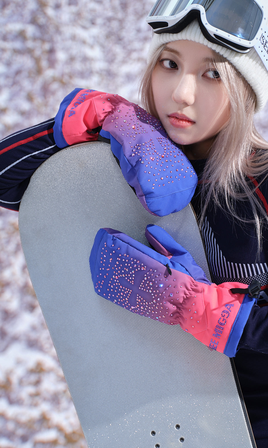 ISEE MIGGA Cross Rhinestone Gloves