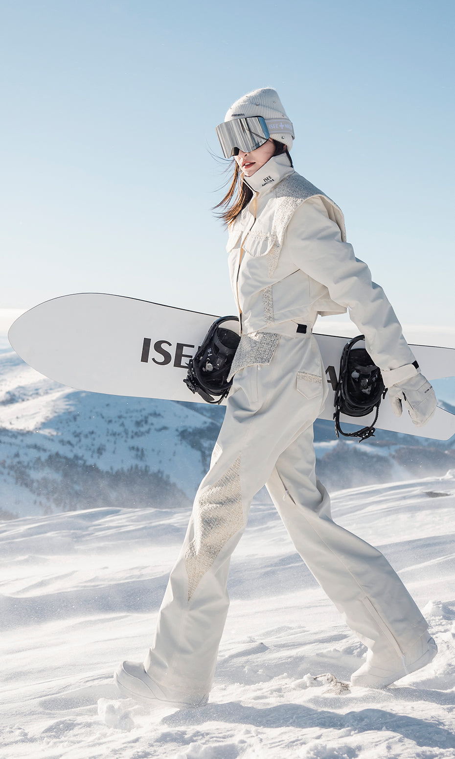 ISEE MIGGA Platinum Chanel Style Ski Suit
