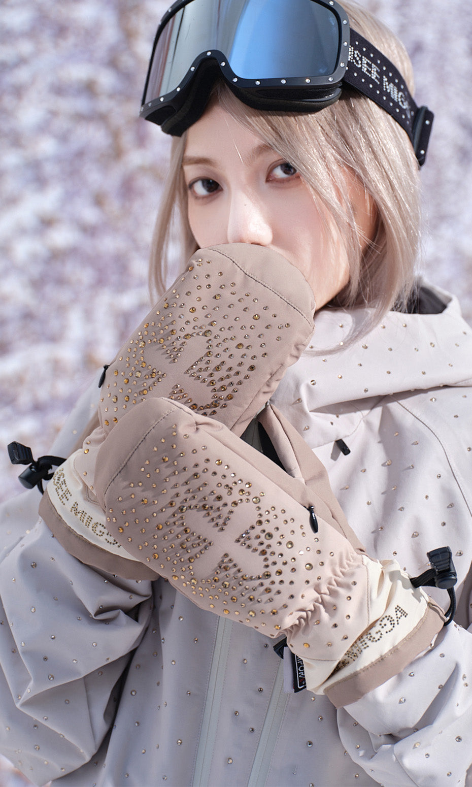 ISEE MIGGA Cross Rhinestone Gloves