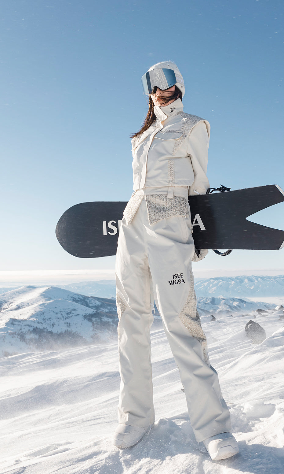 ISEE MIGGA Platinum Chanel Style Ski Suit