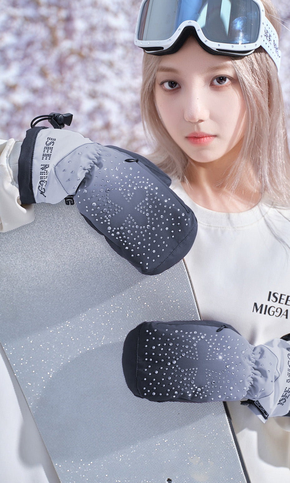 ISEE MIGGA Cross Rhinestone Gloves