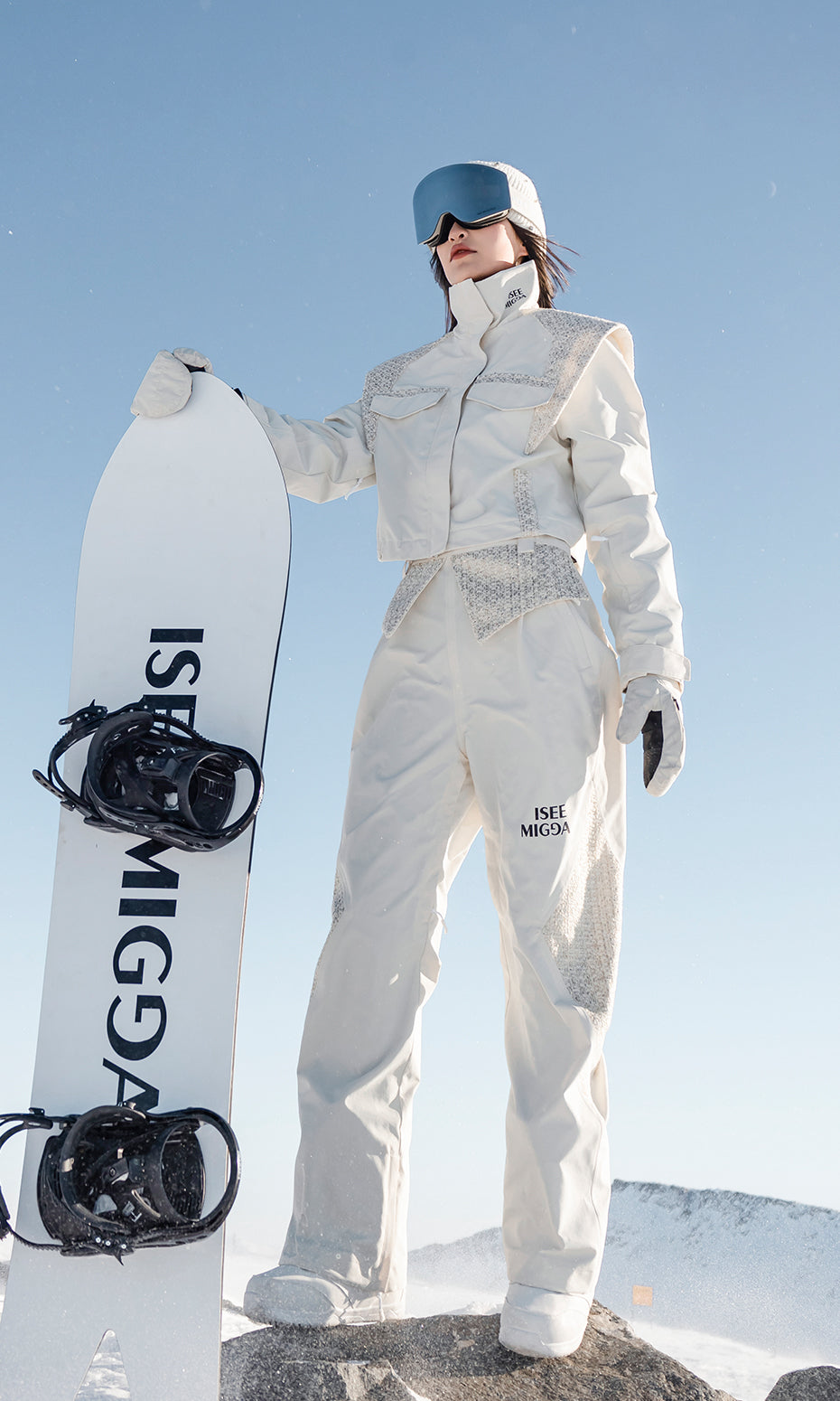 ISEE MIGGA Platinum Chanel Style Ski Suit